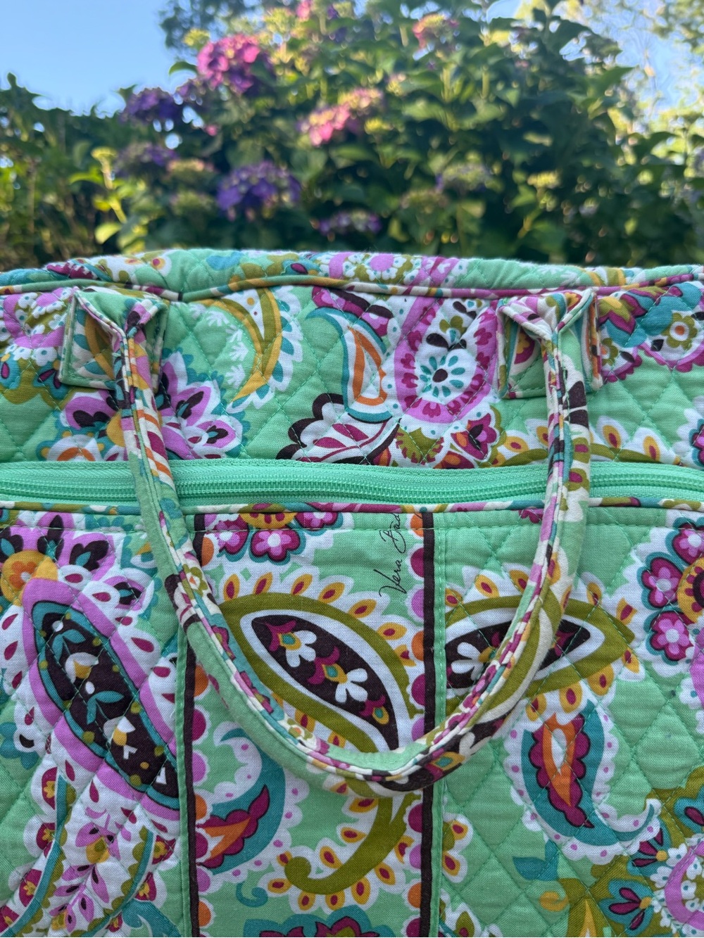 Vera Bradley Tutti Fruiti weekender travel duffle Bag - Picture 2 of 9